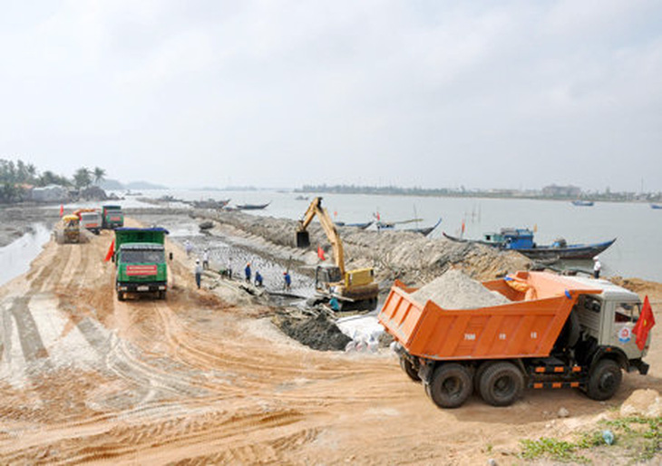 Xây dựng cầu cảng cá Trà Bồng phục vụ tái định cư