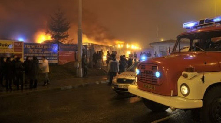 Một chợ người Việt tại Czech bị cháy