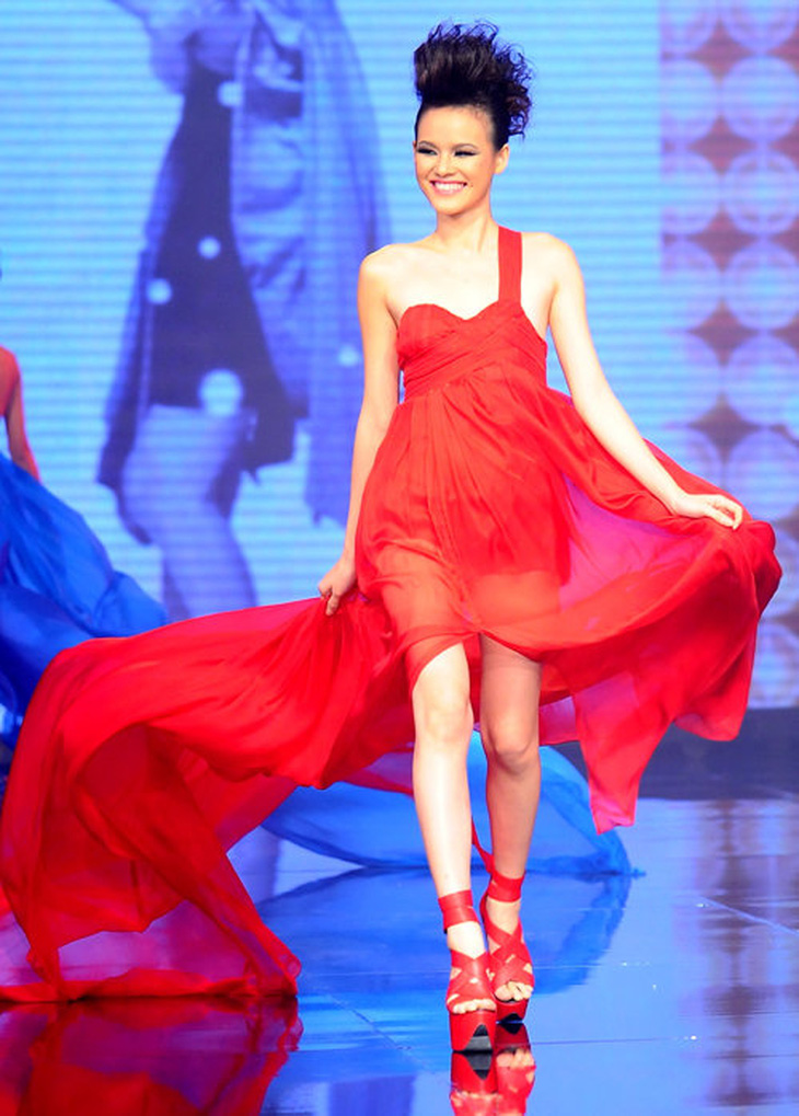 Tuyết Lan tranh tài tại cuộc thi Tìm kiếm người mẫu châu Á