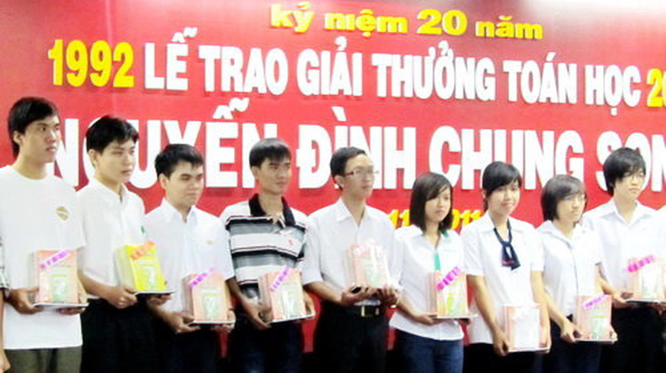 Khép lại giải thưởng toán học Nguyễn Đình Chung Song