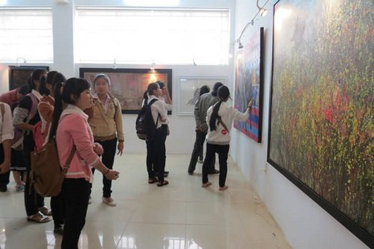 Triển lãm sách, mỹ thuật tại Hà Nội và TP.HCM