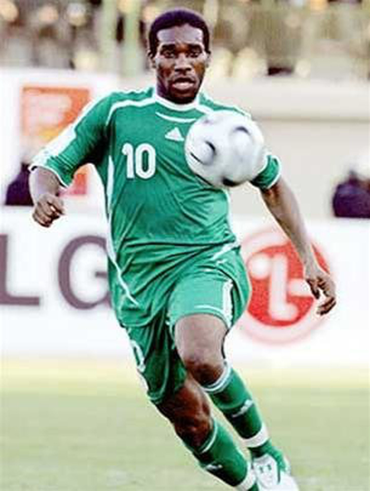 Okocha ký hợp đồng với Qatar Sports Club