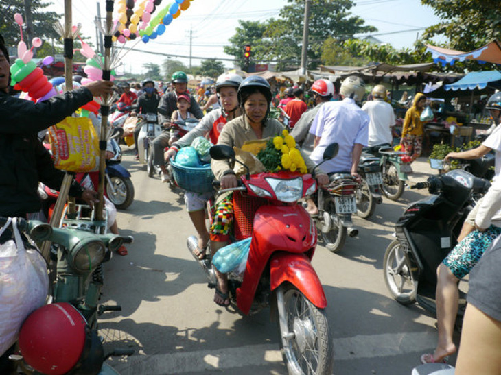 Tất bật chợ quê hai ngày trước tết