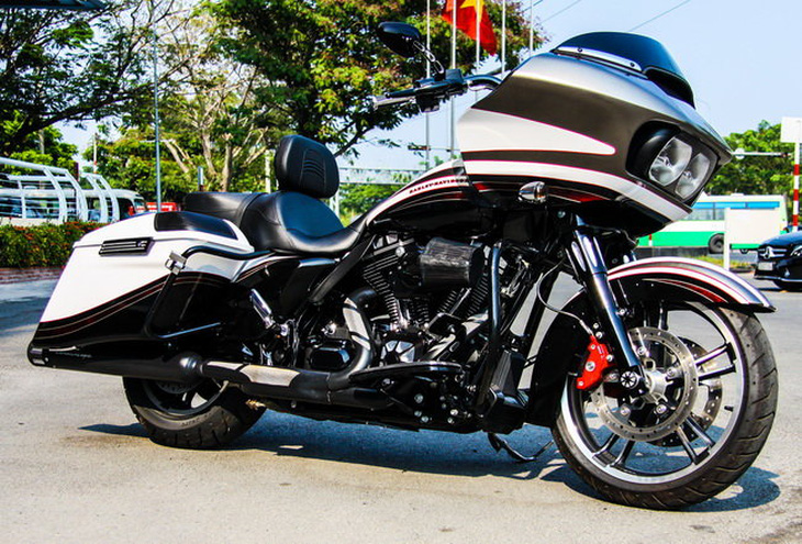 Môtô bạc tỉ Harley-Davidson bản đặc biệt 2015 duy nhất ở VN
