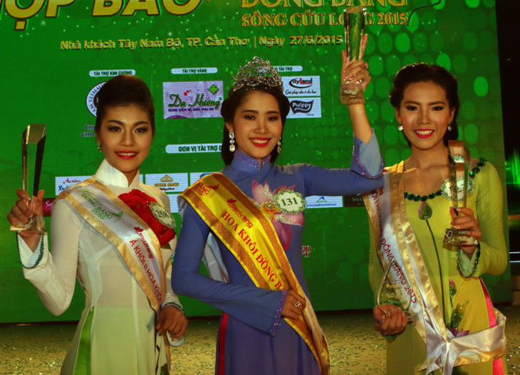 Nguyễn Thị Lệ Nam Em đoạt giải hoa khôi ĐBSCL 2015