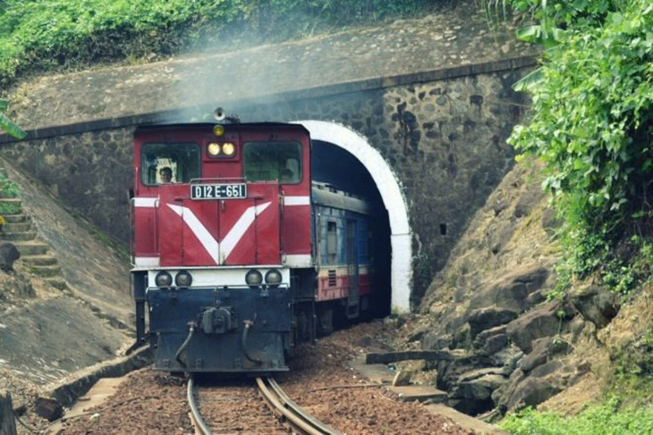 ​Gia cố các hầm yếu trên tuyến đường sắt Hà Nội-Sài Gòn