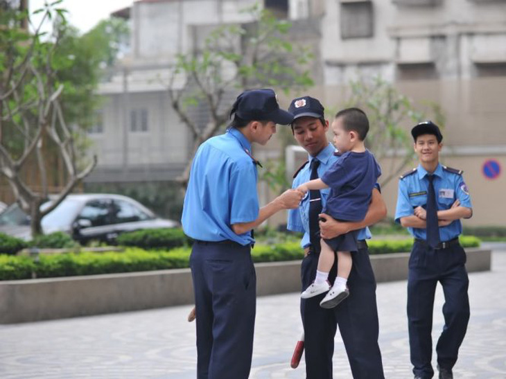 Giới trẻ ngày càng hờ hững, gặp người không muốn chào