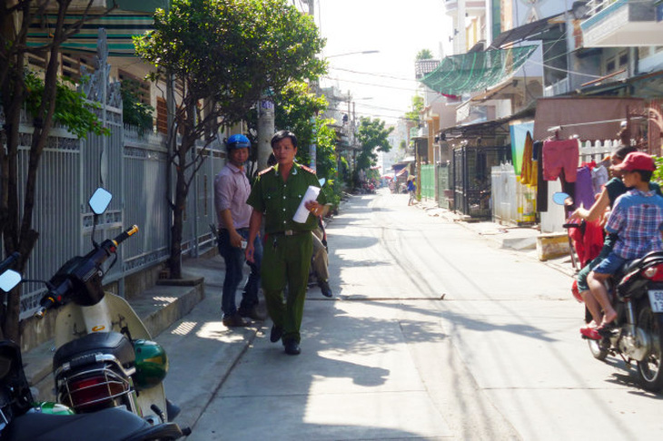 Khởi tố, bắt giam 12 thanh niên 'vác mã tấu, ném bom xăng'