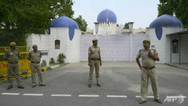 ​Ấn Độ, Pakistan trục xuất các nhà ngoại giao khi căng thẳng Kashmir