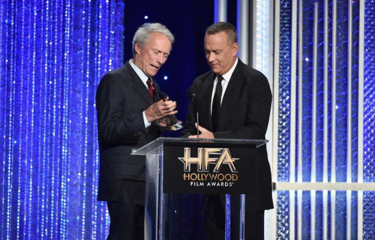 Tom Hanks, Natalie Portman được tôn vinh tại giải điện ảnh Hollywood