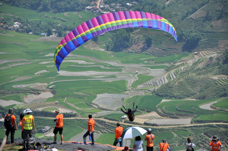 ​Khai mạc Festival dù lượn mùa nước đổ Mù Căng Chải