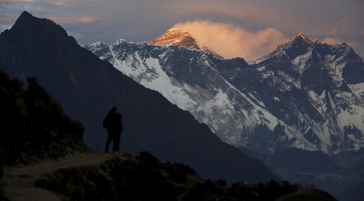 Nepal đo lại Everest sau động đất