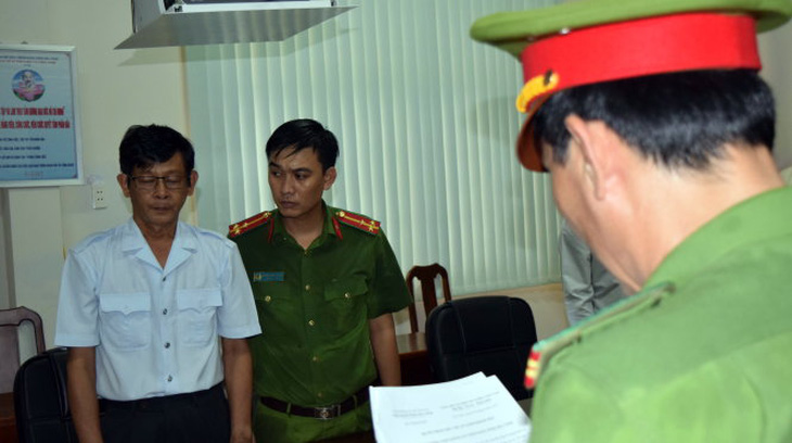 Ký khống 6 hợp đồng, Chánh thanh tra Sở KHCN Trà Vinh bị bắt