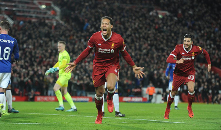 Van Dijk “nổ súng” trong trận ra mắt, Liverpool loại Everton ở Cúp FA