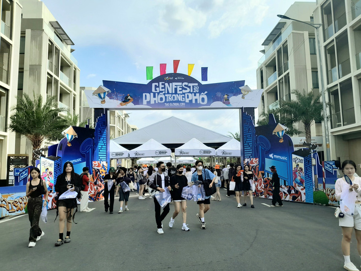 Bạn trẻ 'quẩy' random dance tưng bừng tại GENfest 2024- Ảnh 2.