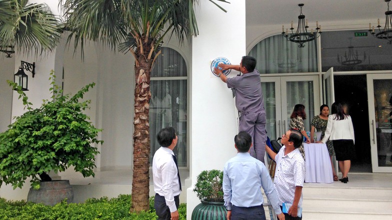 Nhân rộng mô hình nhà vệ sinh miễn phí của Nguyễn Hồng Sơn - Ảnh 3.