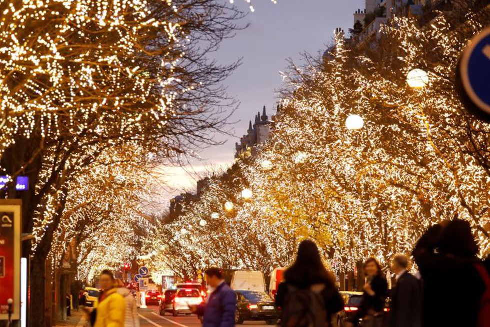 Thế giới rực rỡ đón Noel - Ảnh 15. Thế giới rực rỡ đón Noel - Ảnh 15.