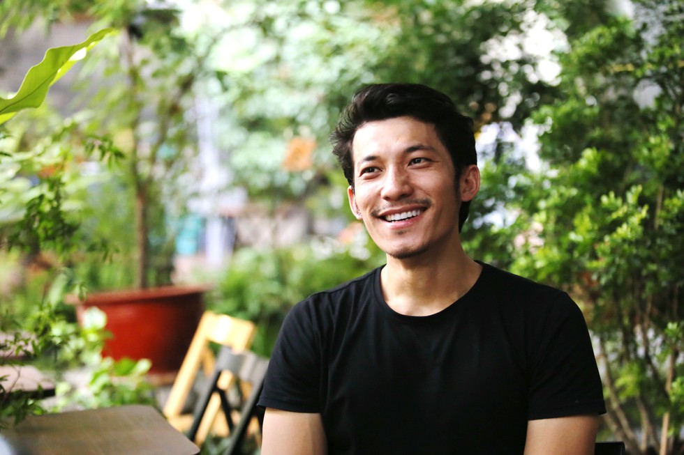 Liên Bỉnh Phát của Song Lang và tri kỉ giữa hai người đàn ông - Ảnh 5. Liên Bỉnh Phát của Song Lang và tri kỉ giữa hai người đàn ông - Ảnh 5.