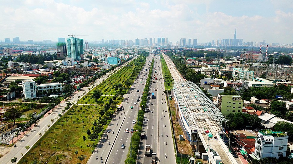 Bộ trưởng Nguyễn Chí Dũng: Bứt phá để không tụt hậu - Ảnh 4. Bộ trưởng Nguyễn Chí Dũng: Bứt phá để không tụt hậu - Ảnh 4.