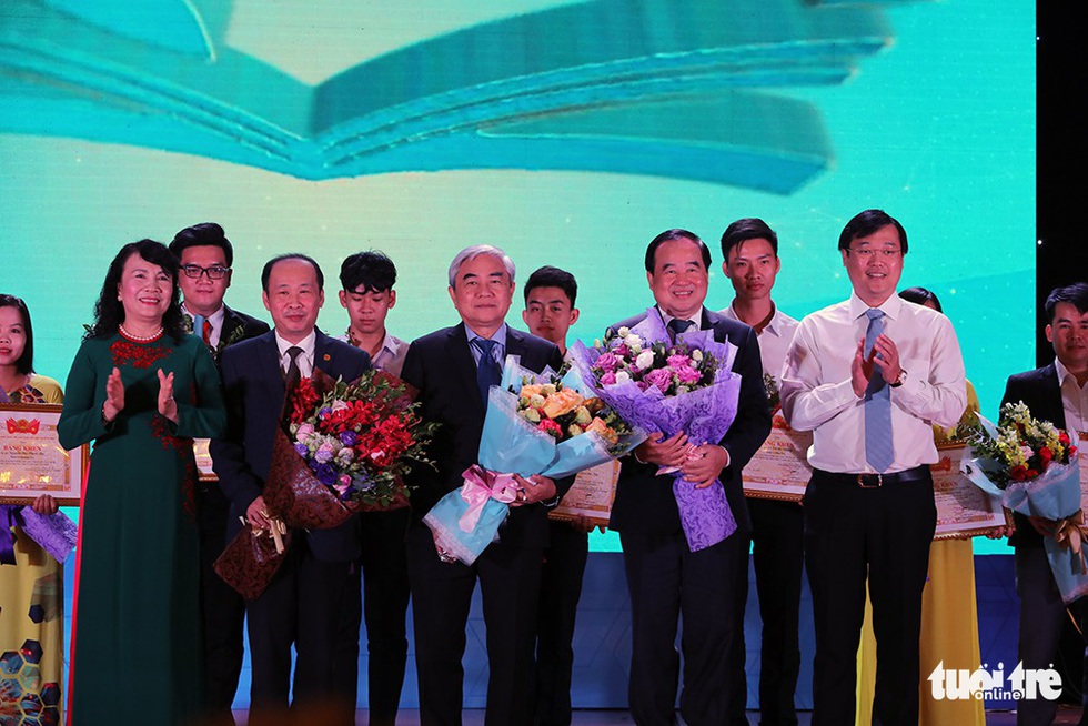 Bốn công trình đoạt giải Tri thức trẻ vì giáo dục - Ảnh 3. Bốn công trình đoạt giải Tri thức trẻ vì giáo dục - Ảnh 3.