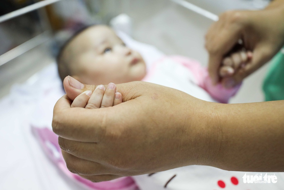 Bé Gái đang chờ mẹ... - Ảnh 9. Bé Gái đang chờ mẹ... - Ảnh 9.