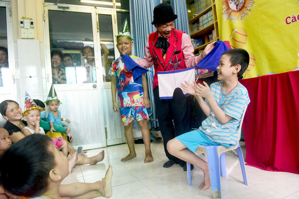 Con chỉ bị mất một chân thôi, con còn một chân mà? - Ảnh 5. Con chỉ bị mất một chân thôi, con còn một chân mà? - Ảnh 5.
