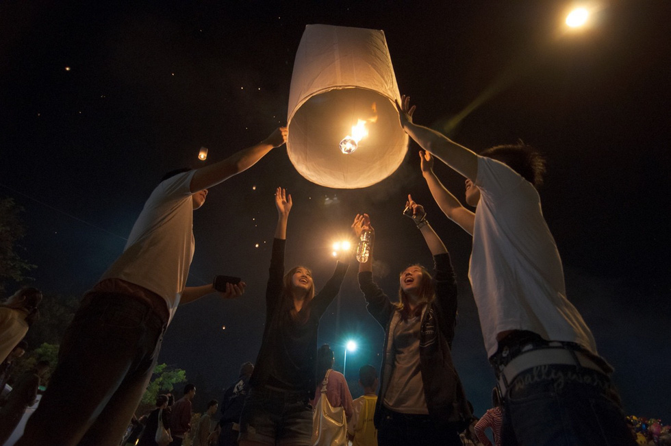 Loi Krathong - lễ hội cổ và lung linh nhất của Thái Lan - Ảnh 12.