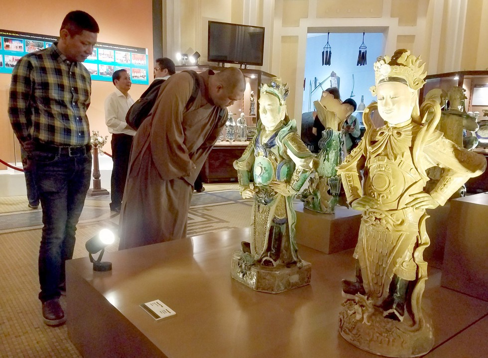 Nét cũ dấu xưa - cuộc trình diễn cổ vật độc lạ của giới sưu tập Sài Gòn - Ảnh 6. Nét cũ dấu xưa - cuộc trình diễn cổ vật độc lạ của giới sưu tập Sài Gòn - Ảnh 6.