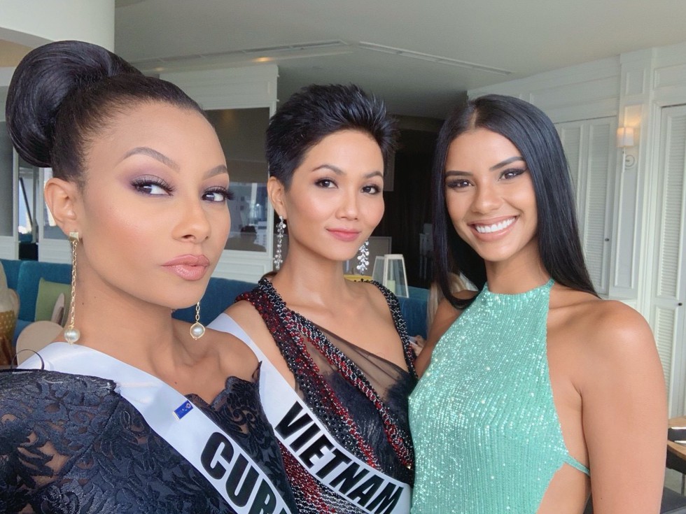 Xem lại hành trình của HHen Niê đến top 5 Miss Universe - Ảnh 3. Xem lại hành trình của HHen Niê đến top 5 Miss Universe - Ảnh 3.