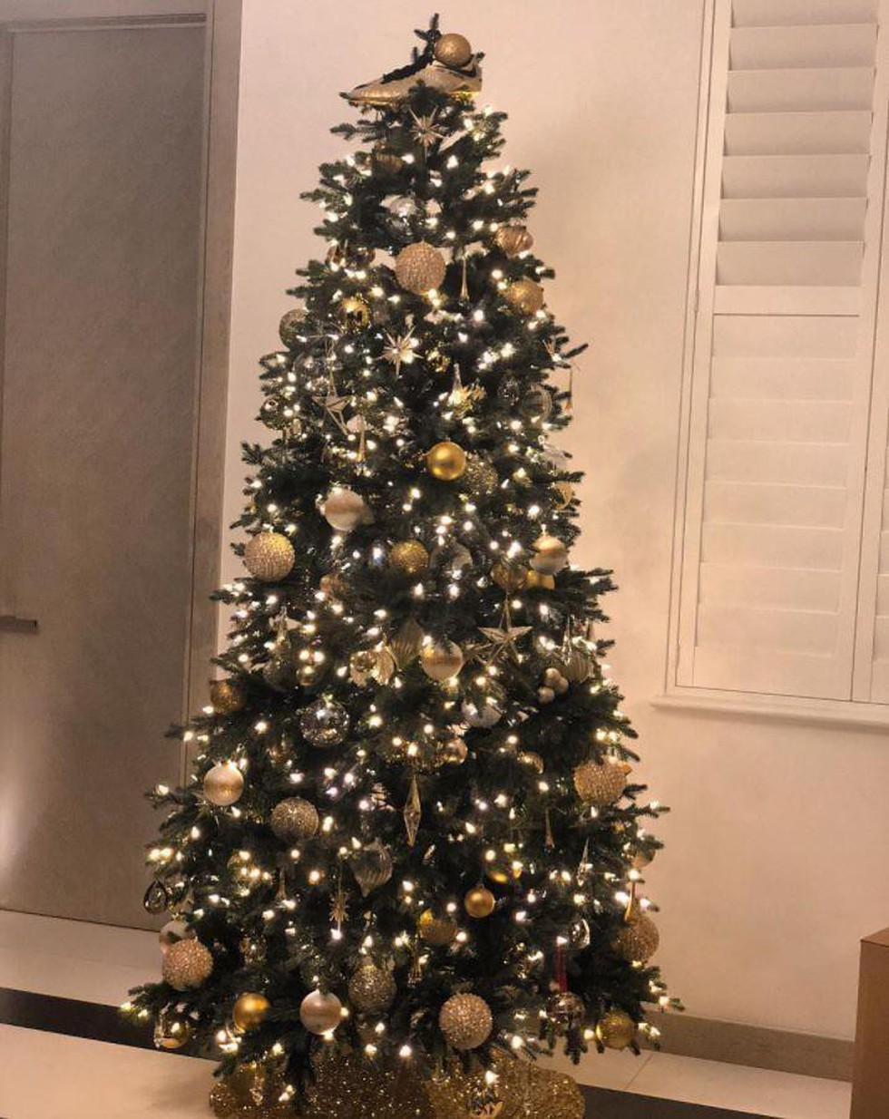 Ronaldo, Harry Kane, Lewandowski,... làm gì trong đêm Noel? - Ảnh 5. Ronaldo, Harry Kane, Lewandowski,... làm gì trong đêm Noel? - Ảnh 5.