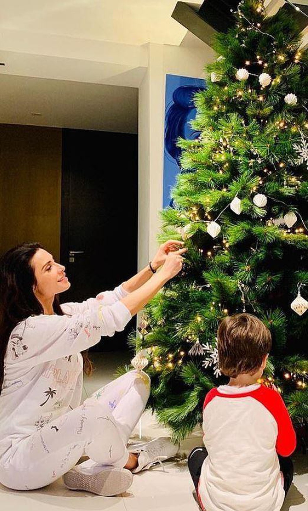 Ronaldo, Harry Kane, Lewandowski,... làm gì trong đêm Noel? - Ảnh 7. Ronaldo, Harry Kane, Lewandowski,... làm gì trong đêm Noel? - Ảnh 7.