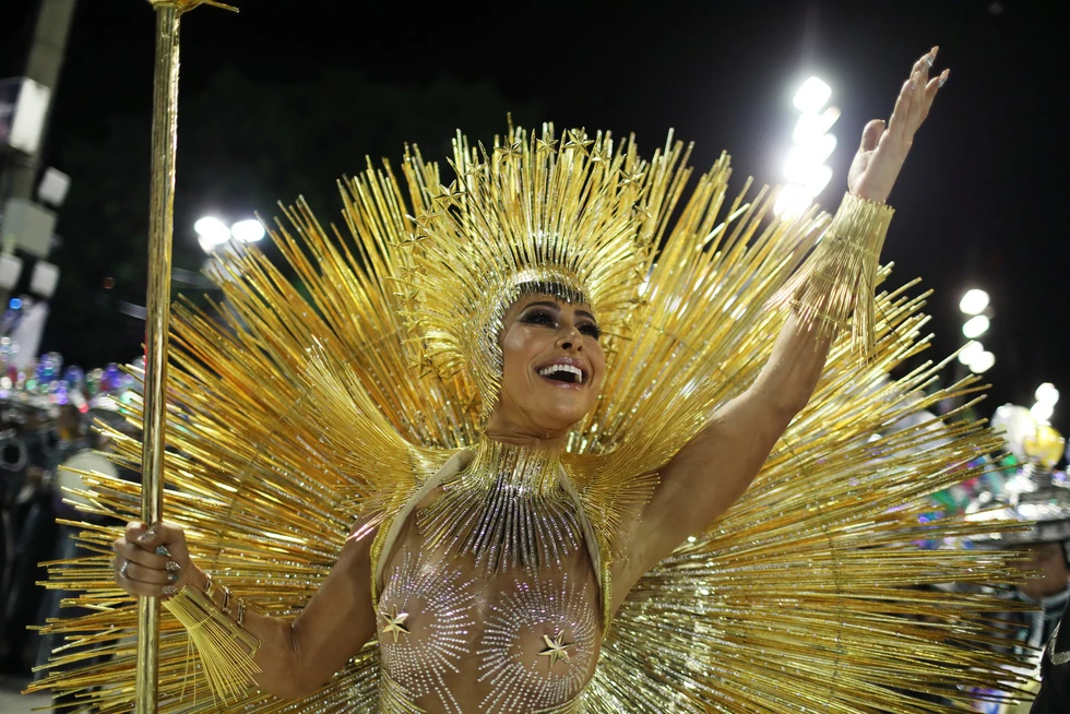 Choáng ngợp với Carnival Rio đầy màu sắc và quyến rũ - Ảnh 4. Choáng ngợp với Carnival Rio đầy màu sắc và quyến rũ - Ảnh 4.