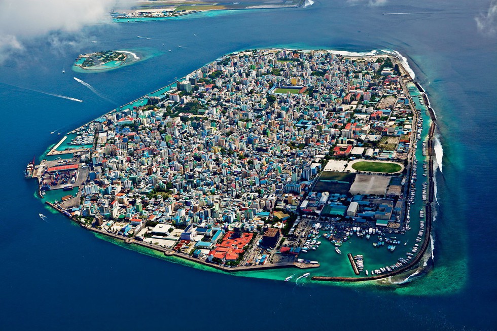Hỗn loạn ở thiên đường du lịch Maldives - Ảnh 7. Hỗn loạn ở thiên đường du lịch Maldives - Ảnh 7.