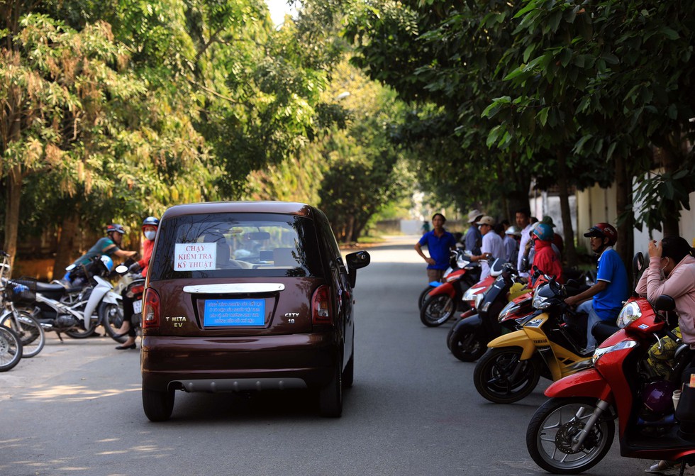 Ông Tâm xe điện và chiếc ôtô điện 5 chỗ CITY 18 - Ảnh 11. Ông Tâm xe điện và chiếc ôtô điện 5 chỗ CITY 18 - Ảnh 11.