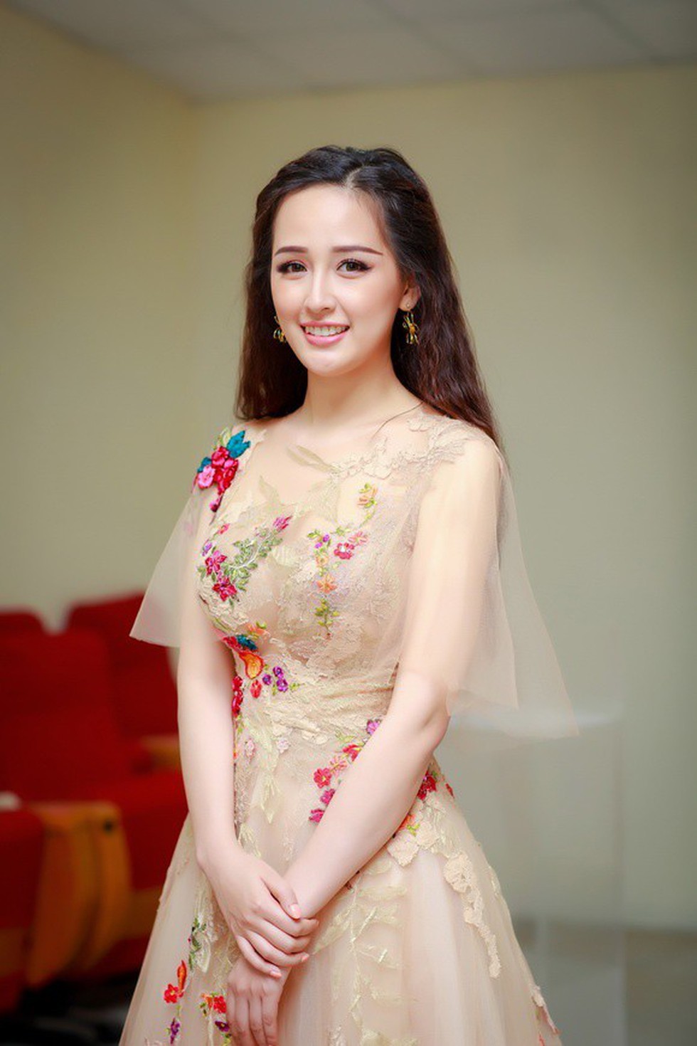 1987: trở thành best-seller và chuẩn bị phát hành quốc tế - Ảnh 5. 1987: trở thành best-seller và chuẩn bị phát hành quốc tế - Ảnh 5.