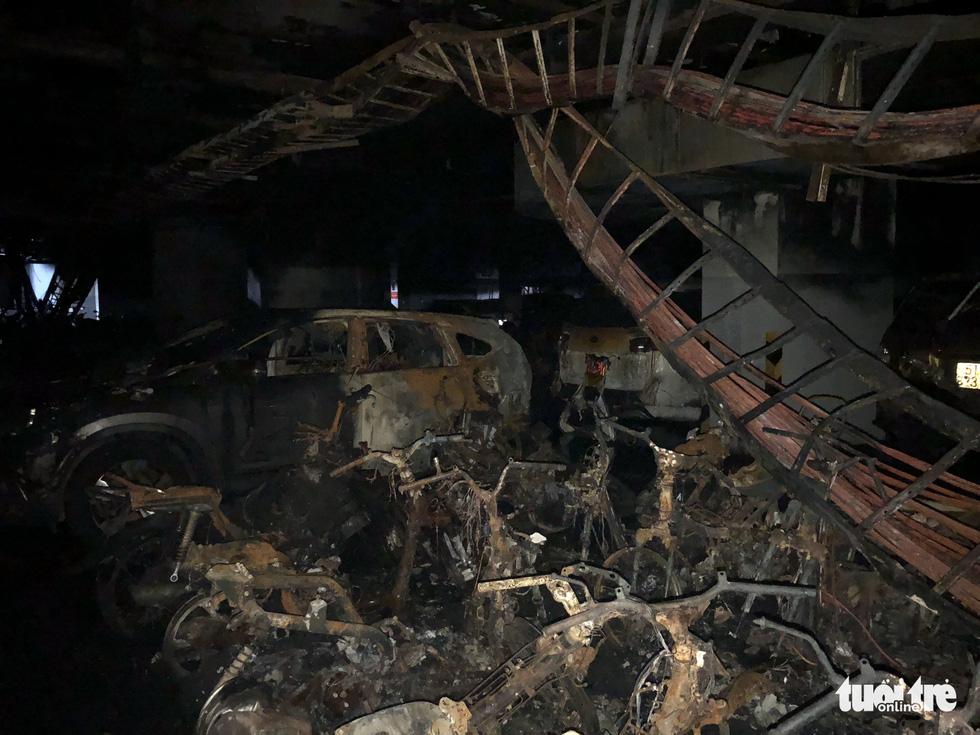 Hiện trường vụ cháy thảm khốc ở chung cư Carina - Ảnh 18.