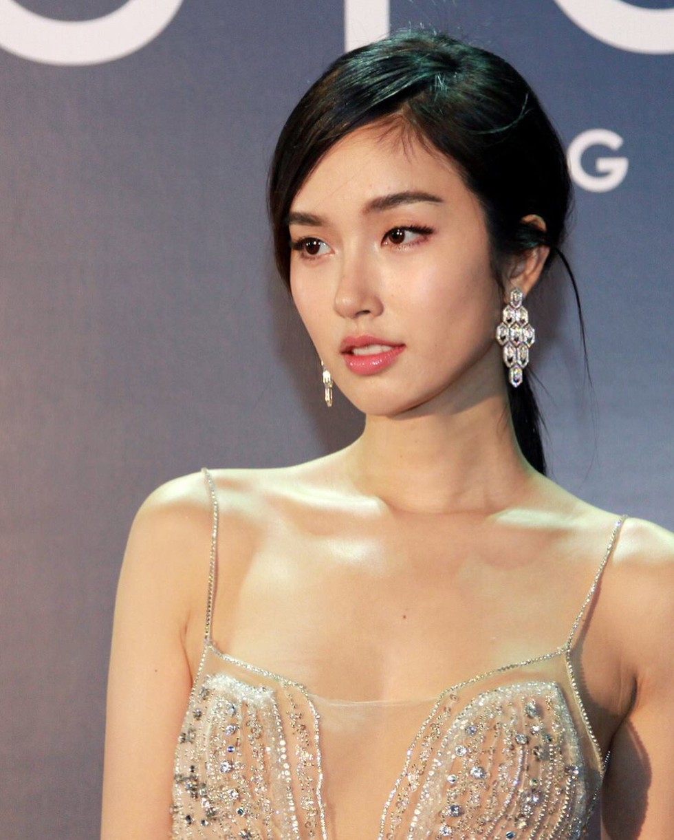Nhan sắc hút hồn của mỹ nhân chuyển giới đẹp nhất Thái Lan - Ảnh 16. Nhan sắc hút hồn của mỹ nhân chuyển giới đẹp nhất Thái Lan - Ảnh 16.