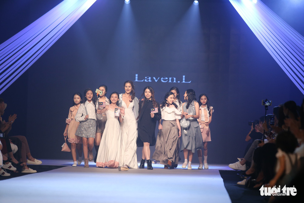 7 nhà thiết kế châu Á giới thiệu thời trang trẻ em tại Sài Gòn - Ảnh 9.
