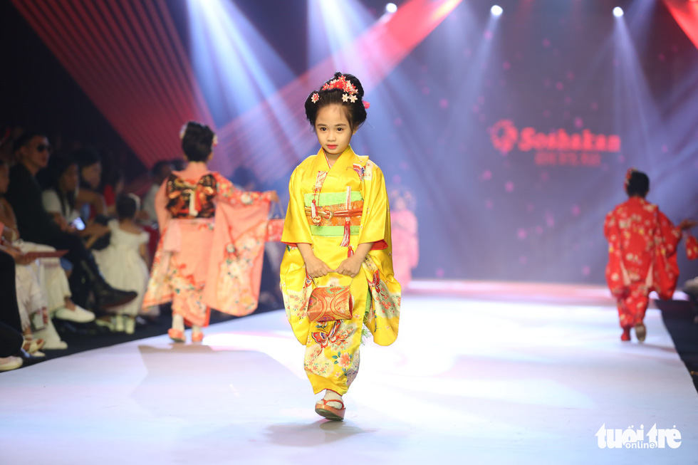 7 nhà thiết kế châu Á giới thiệu thời trang trẻ em tại Sài Gòn - Ảnh 19.