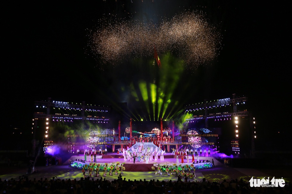 Festival Huế 2018 khai mạc: Năm châu hội tụ rộn ràng xứ Huế - Ảnh 8. Festival Huế 2018 khai mạc: Năm châu hội tụ rộn ràng xứ Huế - Ảnh 8.