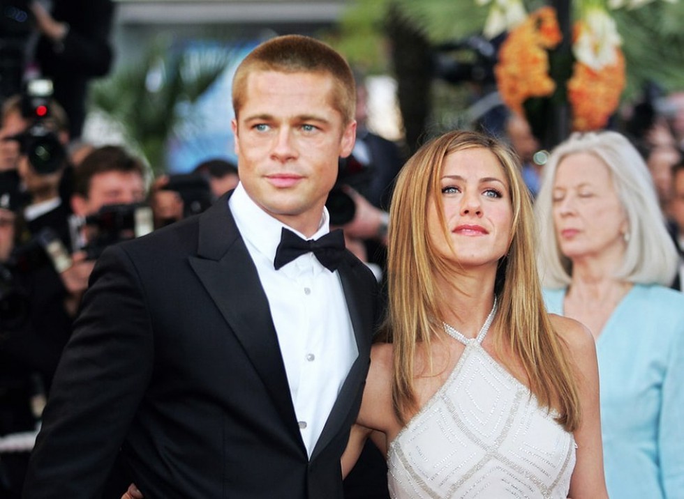 Brad Pitt và Angelina Jolie: 12 năm hội ngộ rồi chia ly... - Ảnh 2. Brad Pitt và Angelina Jolie: 12 năm hội ngộ rồi chia ly... - Ảnh 2.