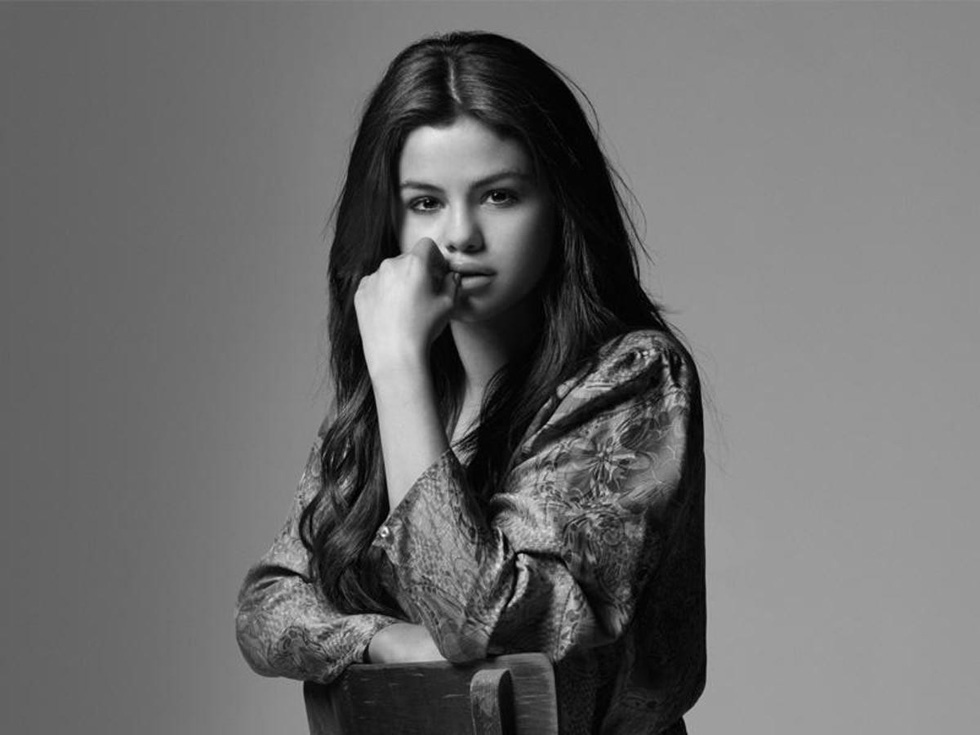 Selena Gomez và hình ảnh cô phù thủy trưởng thành tuổi 26 - Ảnh 15.
