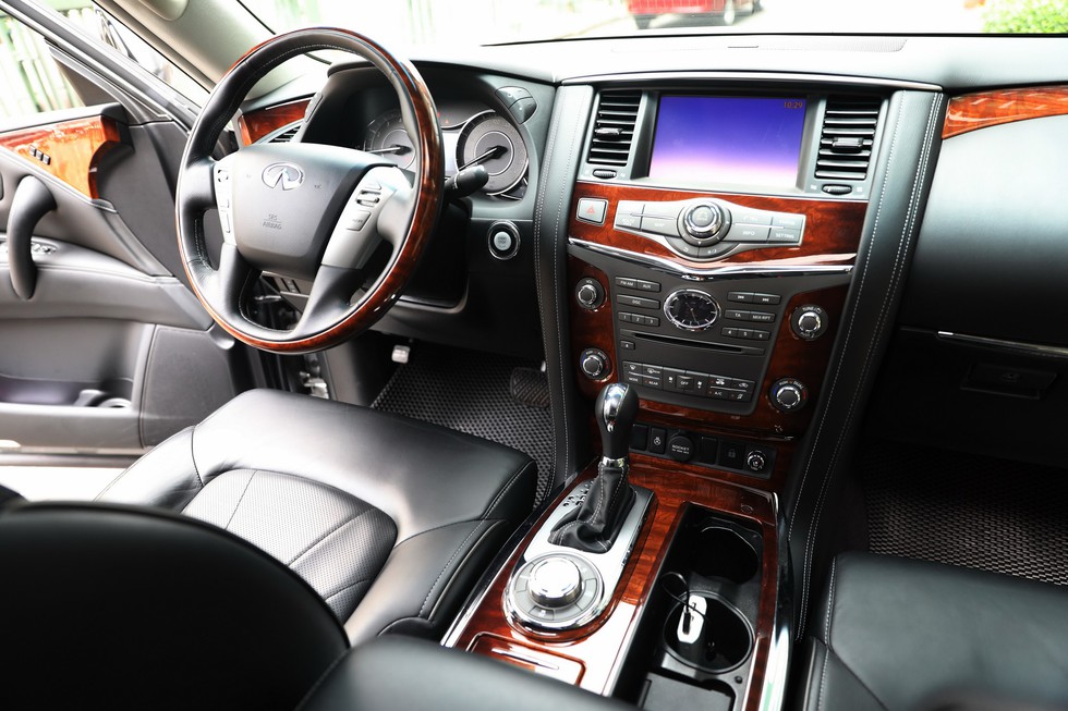 Đánh giá xe Infiniti QX80: có đáng để bỏ ra 6,9 tỉ? - Ảnh 2. Đánh giá xe Infiniti QX80: có đáng để bỏ ra 6,9 tỉ? - Ảnh 2.