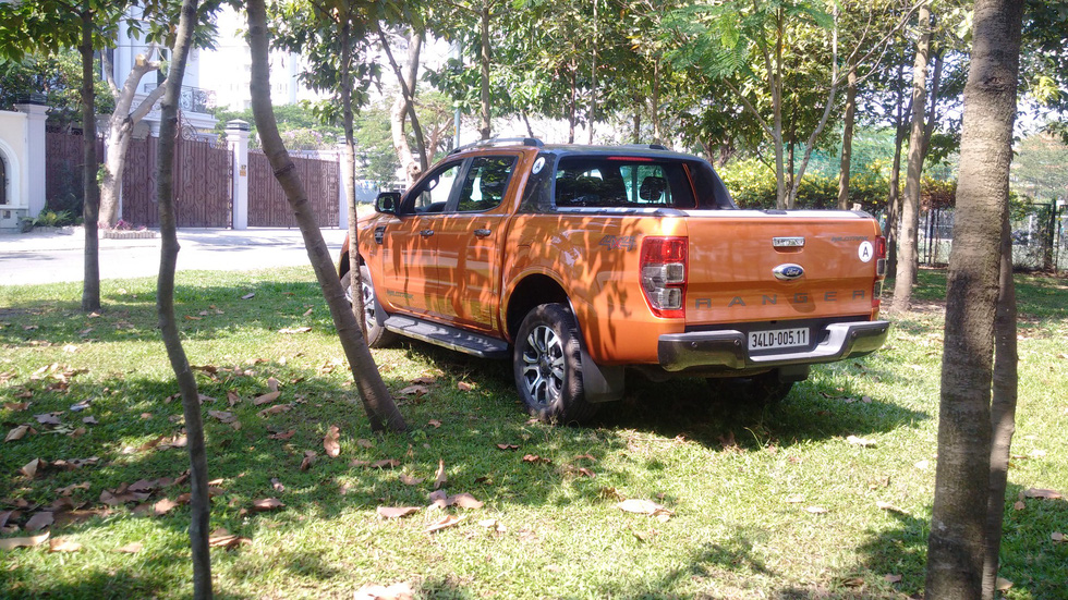 Đánh giá xe Ranger Wildtrak: Bán tải dạo phố, ổn không? - Ảnh 5.