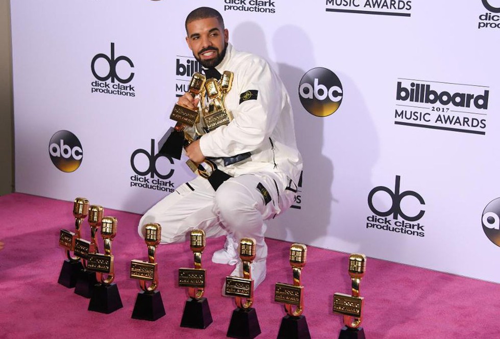 BTS là đại diện châu Á duy nhất năm thứ 2 ở giải Billboard 2018 - Ảnh 6. BTS là đại diện châu Á duy nhất năm thứ 2 ở giải Billboard 2018 - Ảnh 6.