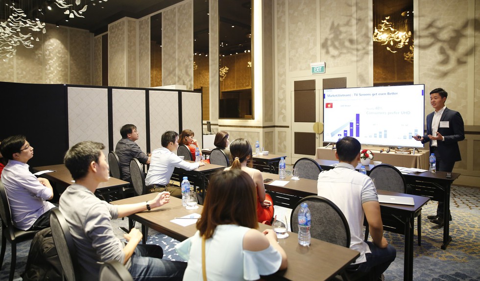 Người Việt thích TV có màn hình lớn - Ảnh 1. Người Việt thích TV có màn hình lớn - Ảnh 1.