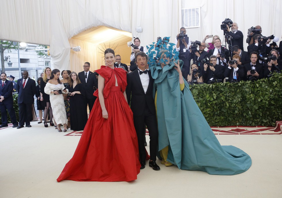 Tay chơi Rihanna, Madonna, Katy Perry... ở Met Gala 2018 - Ảnh 11. Tay chơi Rihanna, Madonna, Katy Perry... ở Met Gala 2018 - Ảnh 11.