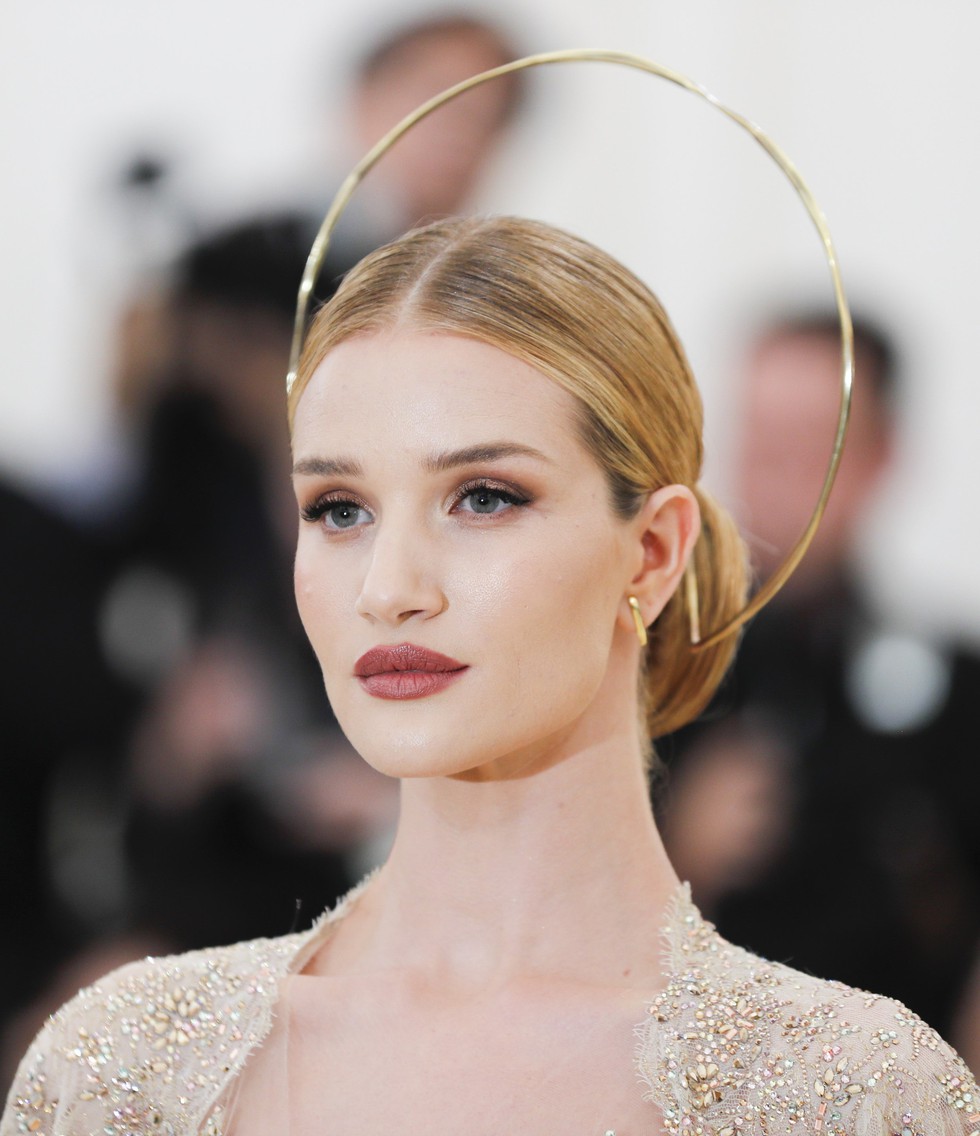 Tay chơi Rihanna, Madonna, Katy Perry... ở Met Gala 2018 - Ảnh 9. Tay chơi Rihanna, Madonna, Katy Perry... ở Met Gala 2018 - Ảnh 9.