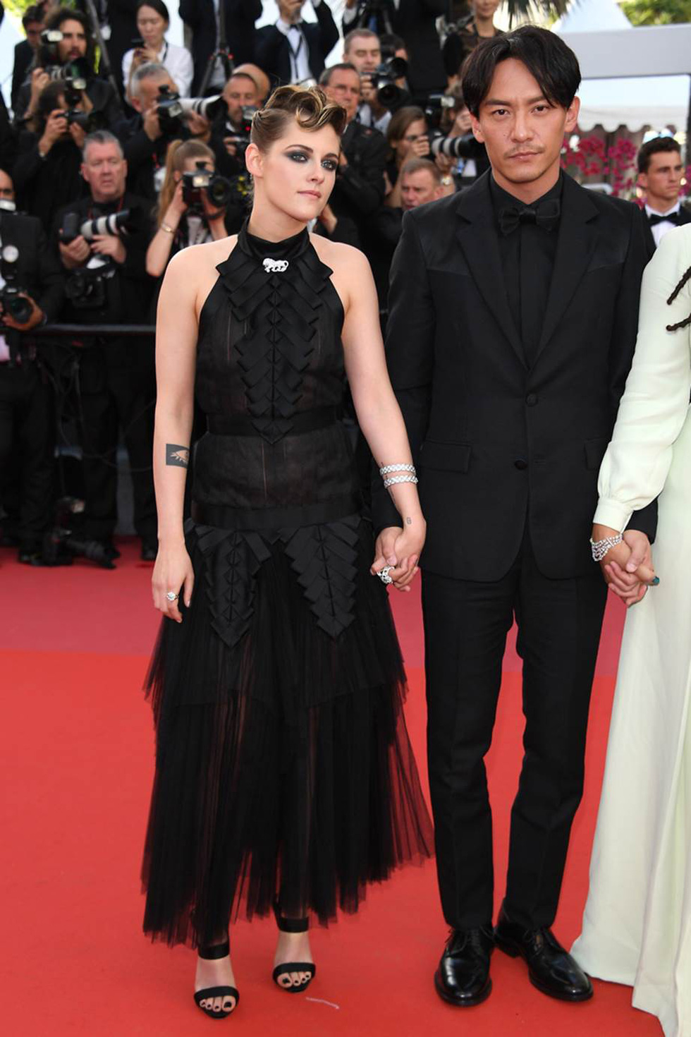 Cate Blanchett mặc đồ cũ, dàn sao nữ lộng lẫy trên thảm đỏ Cannes - Ảnh 6. Cate Blanchett mặc đồ cũ, dàn sao nữ lộng lẫy trên thảm đỏ Cannes - Ảnh 6.