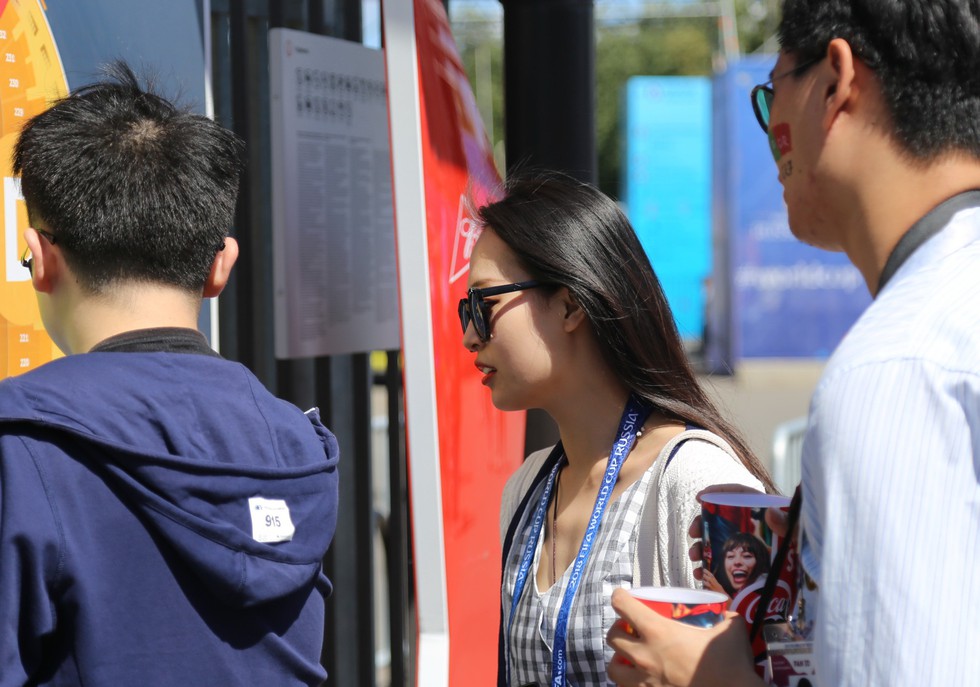 Quá xinh đẹp, nhiều nữ phóng viên khó tác nghiệp ở World Cup 2018 - Ảnh 10. Quá xinh đẹp, nhiều nữ phóng viên khó tác nghiệp ở World Cup 2018 - Ảnh 10.